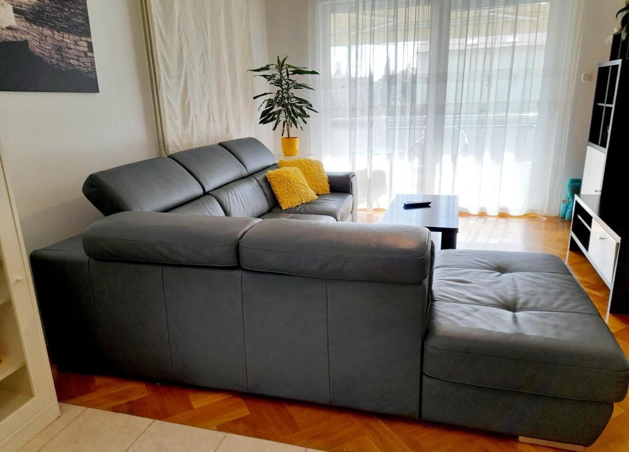 Apartment Ema Задар Екстериор снимка