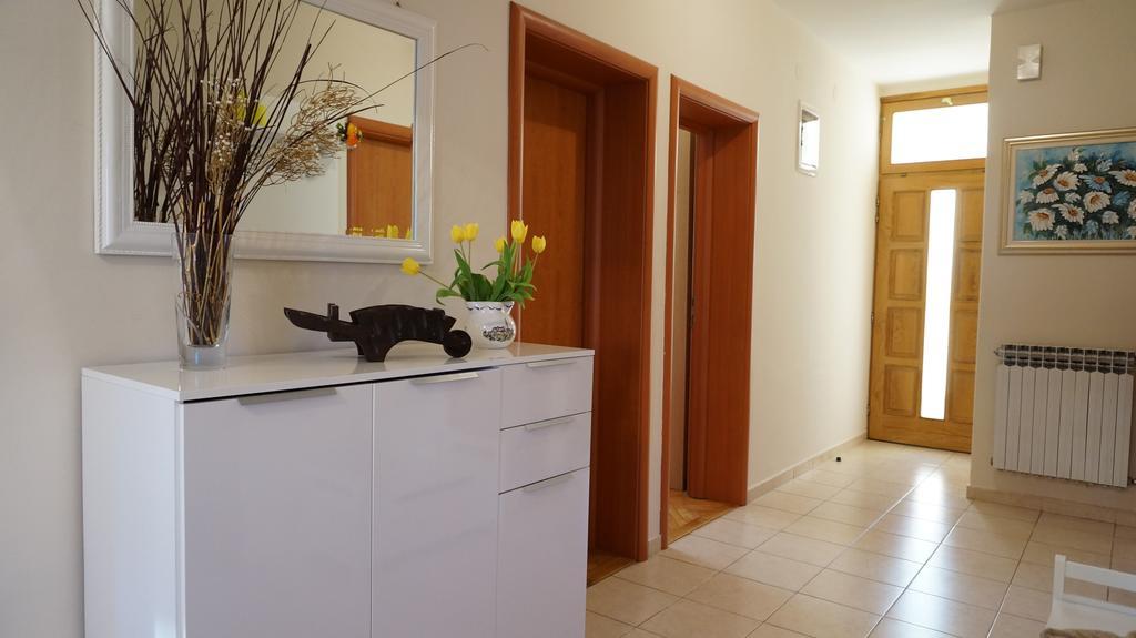 Apartment Ema Задар Екстериор снимка